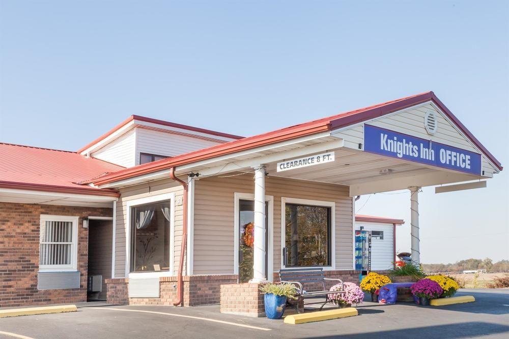 Rodeway Inn 2*